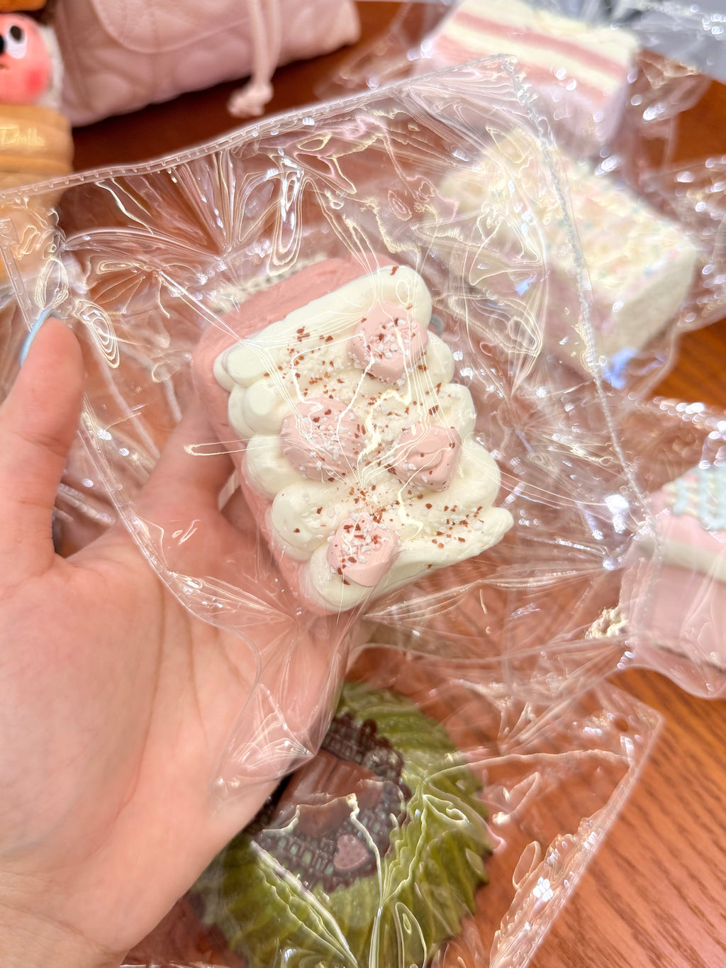 【ピンクブラウニーケーキ】可愛くてストレス解消になるおもちゃ
